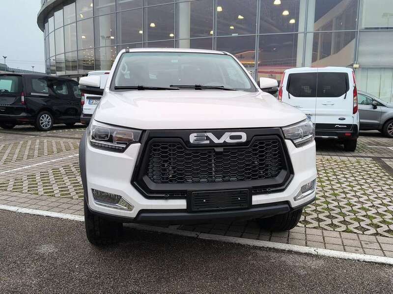 Nuova EVO Cross 4 136 CV (100 kW) 2025 Bianco met Pick-up