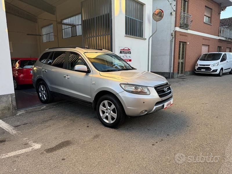Usata Hyundai Santa Fe Dynamiq 155 CV (114 kW) 2007 Grigio SUV