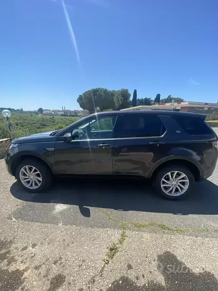 Usata Land Rover Discovery Sport SE 150 CV (110 kW) 2017 Grigio SUV