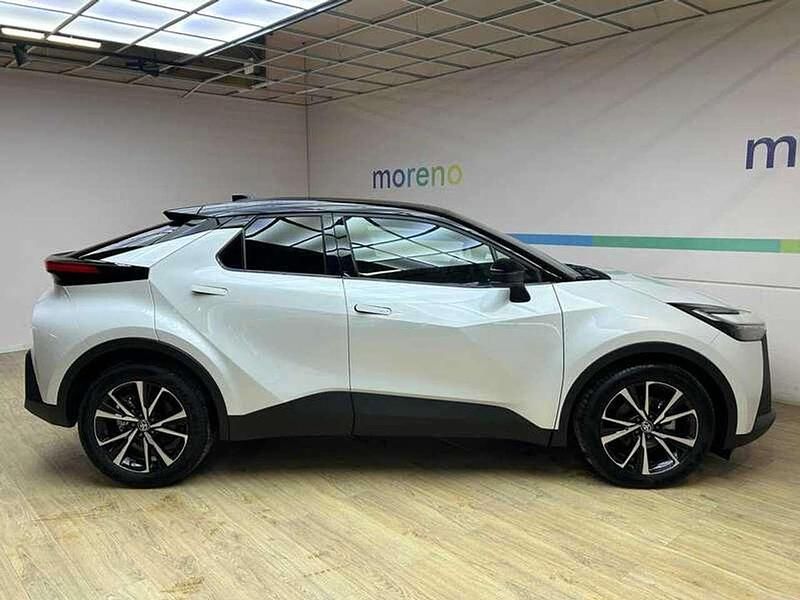 Usata Toyota C-HR Trend 140 CV (102 kW) 2024 Bianco SUV