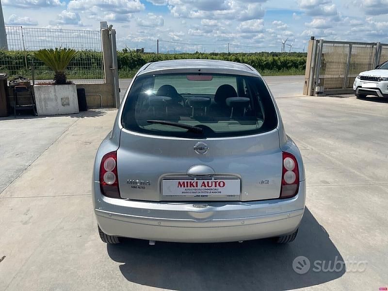 Usata Nissan Micra Acenta 65 CV (47 kW) 2005 Grigio Berlina
