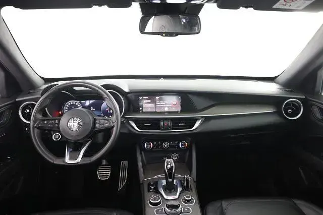 Usata Alfa Romeo Stelvio Ti 209 CV (153 kW) 2023 Bianco alfa SUV