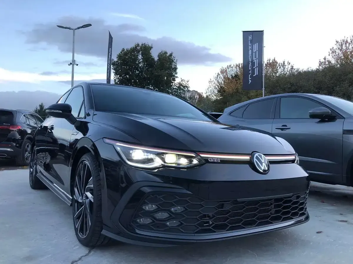 Usata VW Golf VIII GTI 245 CV (180 kW) 2024 Nero Berlina