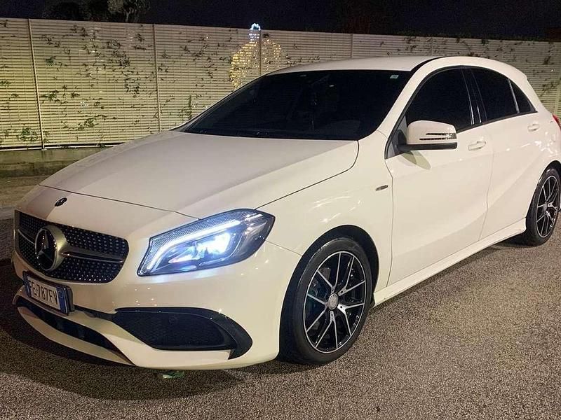 Usata Mercedes A180 Premium 109 CV (80 kW) 2016 Bianco Berlina