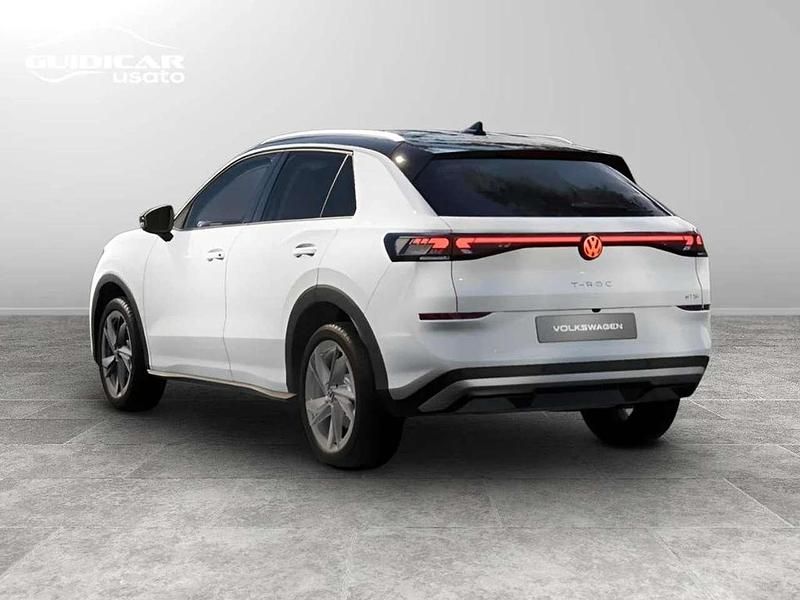 Nuova VW T-Roc Style 116 CV (85 kW) 2026 Pure white nero SUV