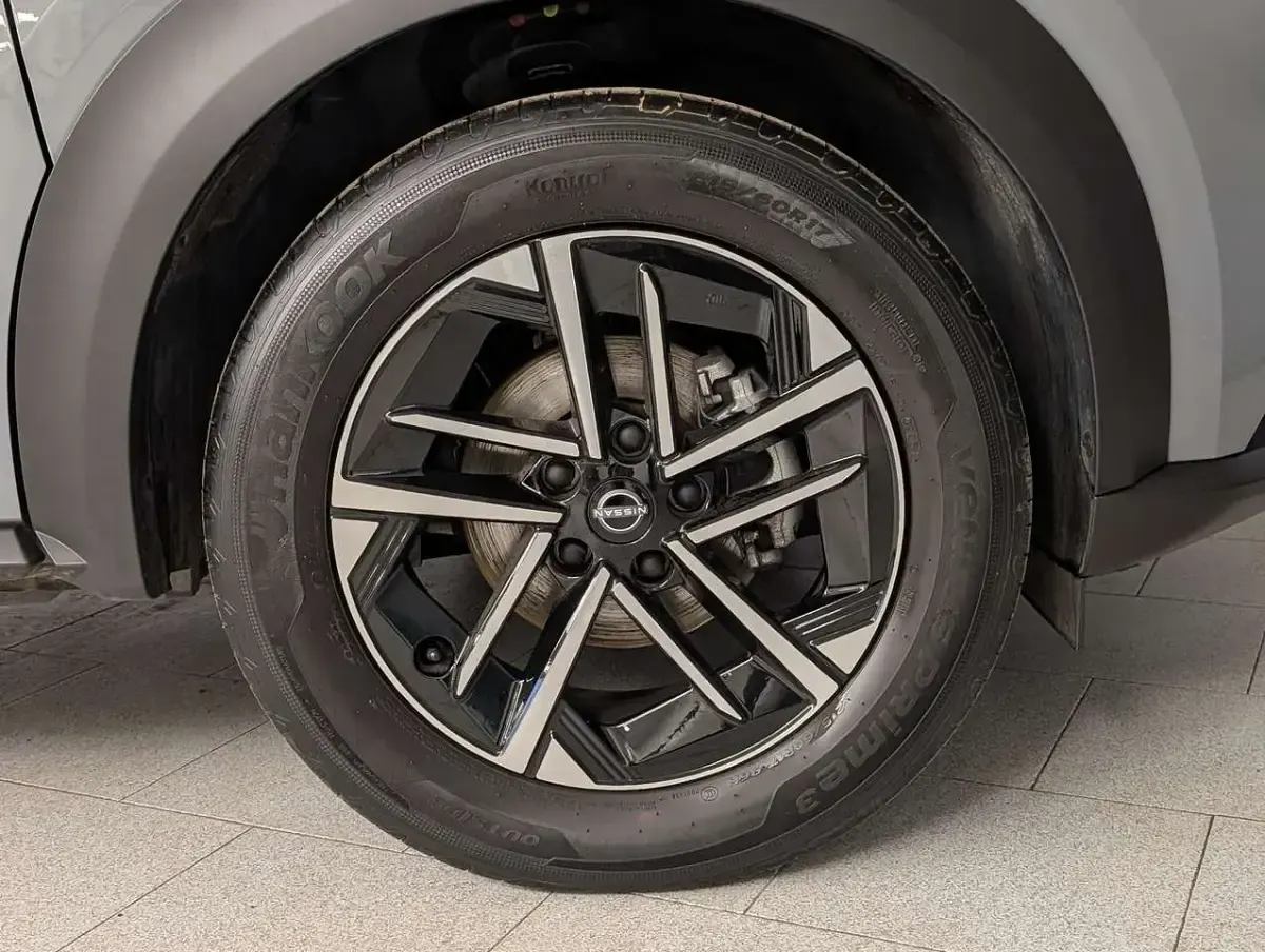 Usata Nissan Juke N-Connecta 114 CV (83 kW) 2025 Grigio SUV