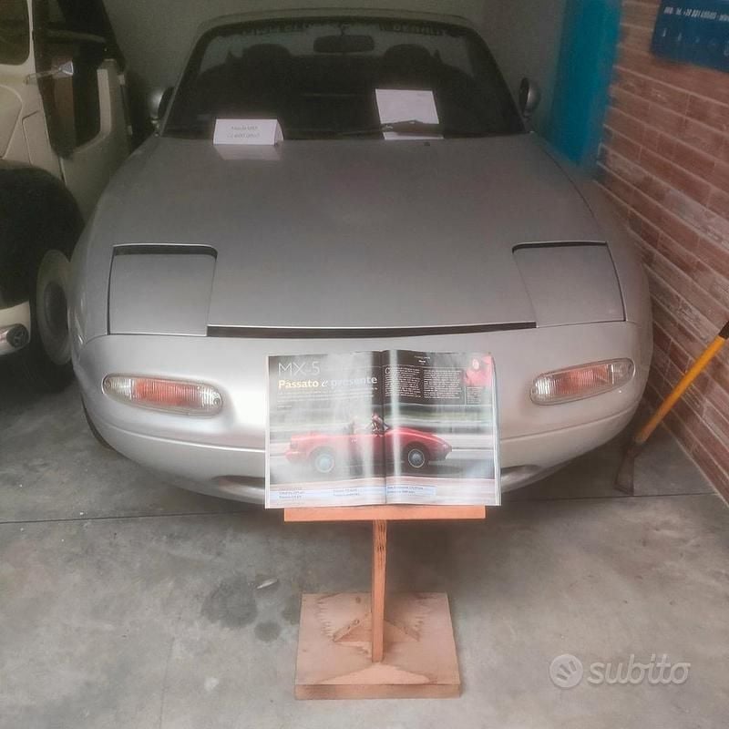 Usata Mazda MX5 115 CV (84 kW) 1991 Grigio Cabrio