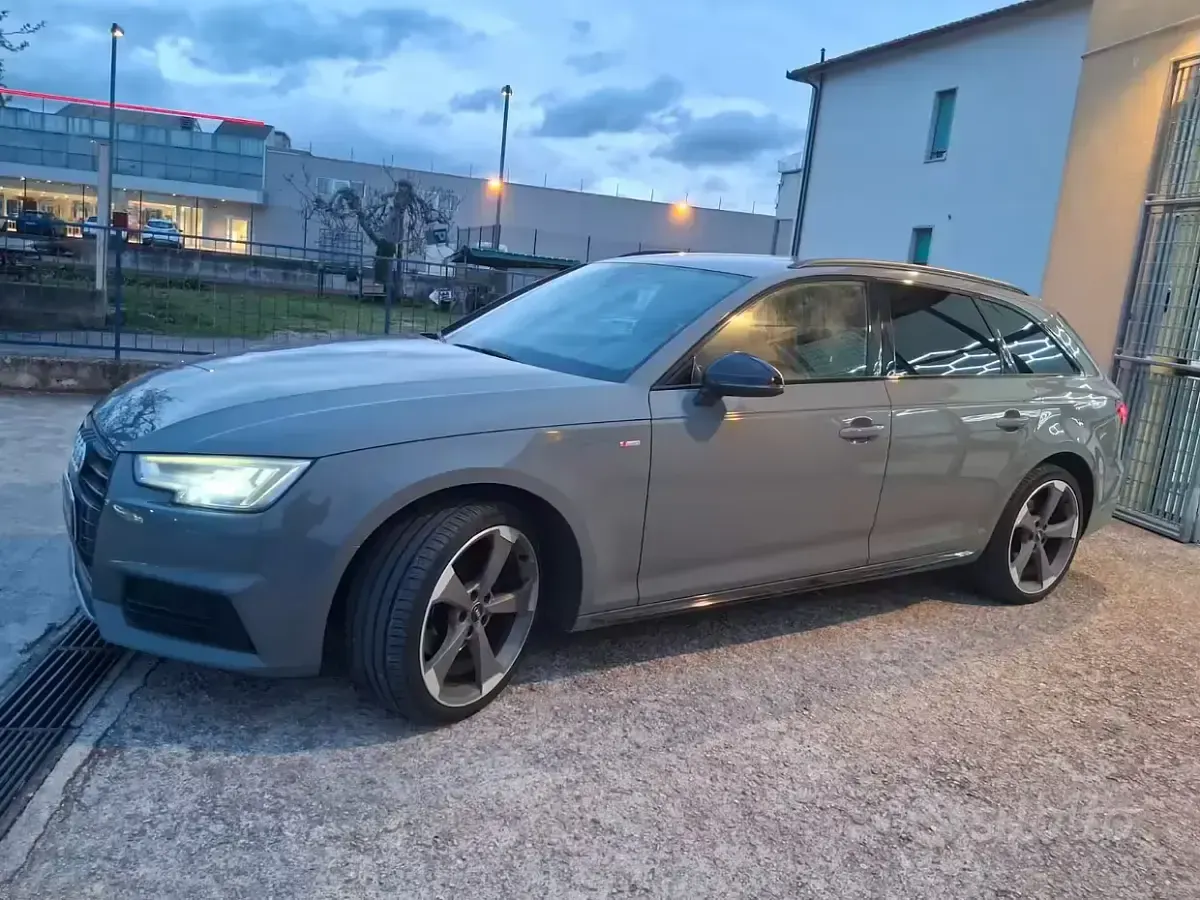 Usata Audi A4 S-Line 180 CV (132 kW) 2017 Monovolume