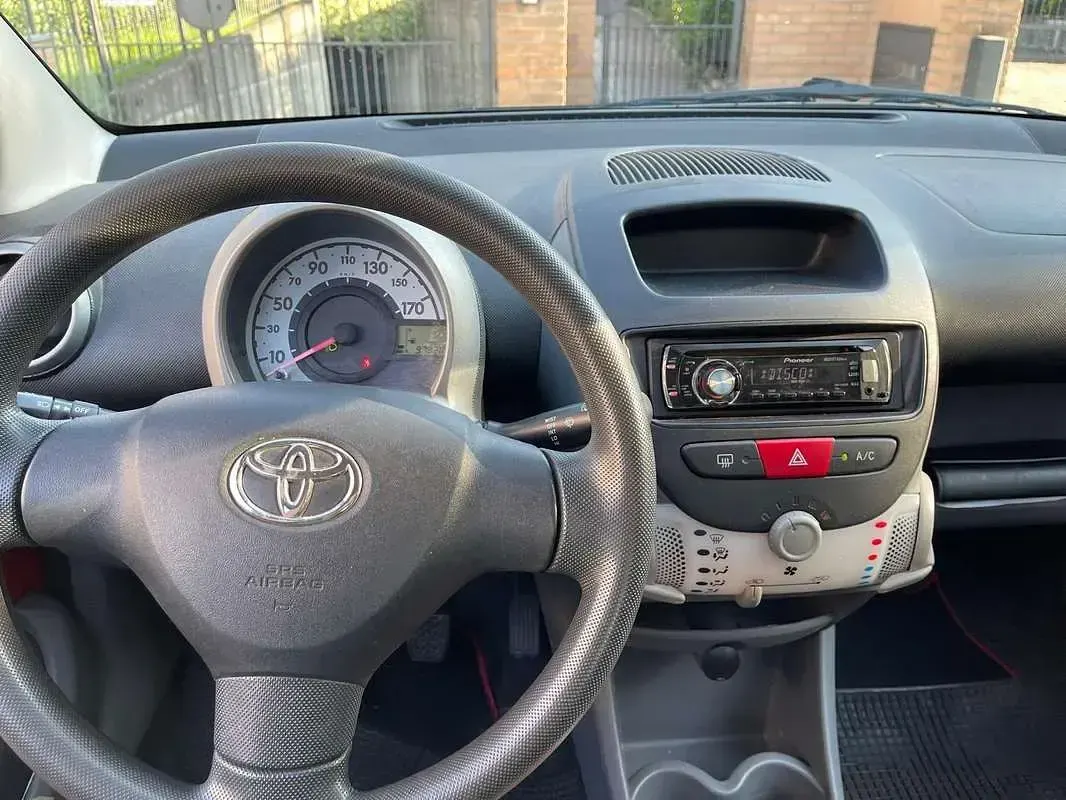 Usata Toyota Aygo 68 CV (50 kW) 2009 Utilitaria