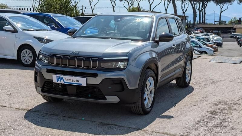 Usata Jeep Avenger Longitude 101 CV (74 kW) 2025 Grigio SUV