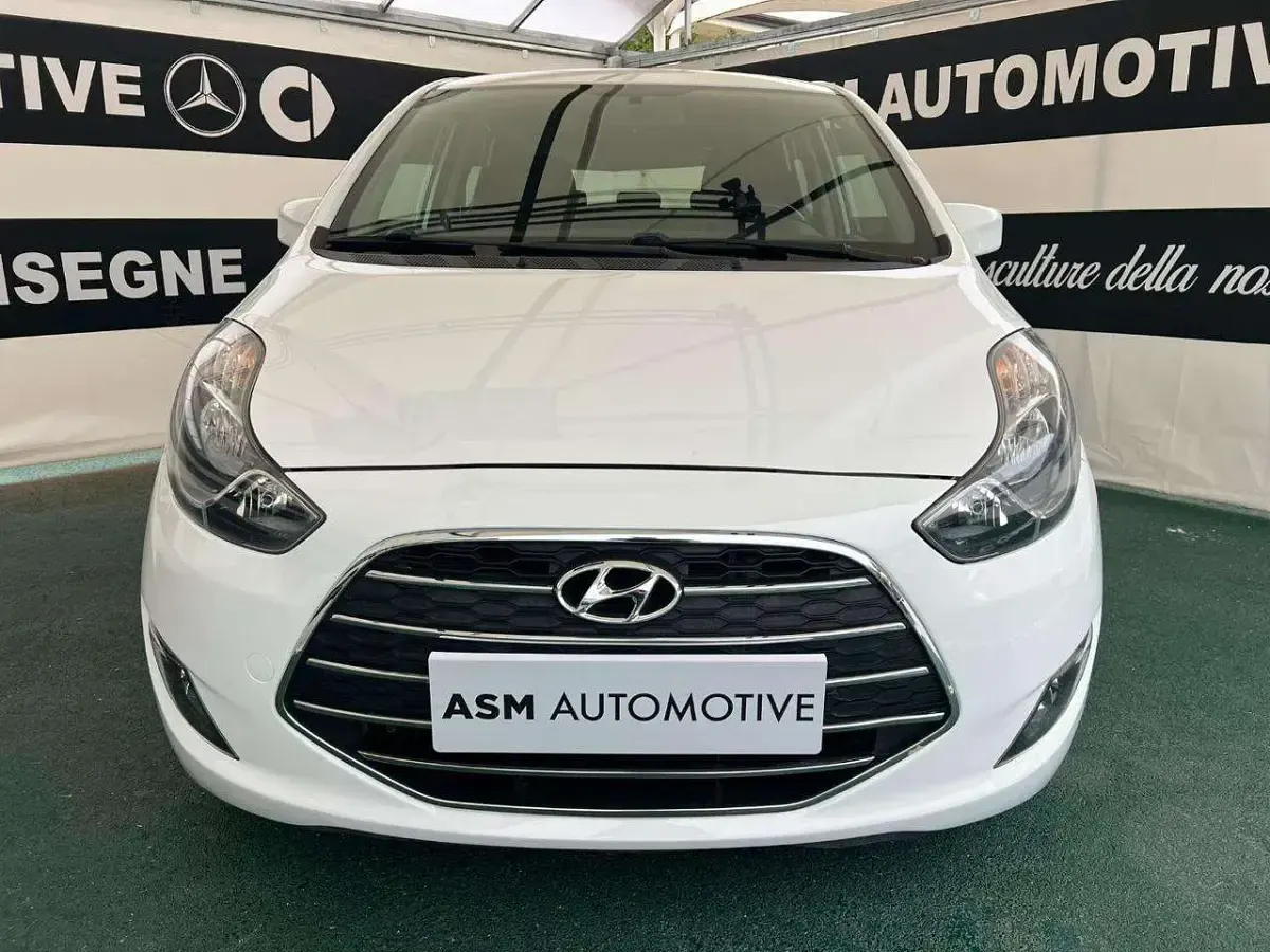 Usata Hyundai i20 Classic 90 CV (66 kW) 2018 Bianco Monovolume