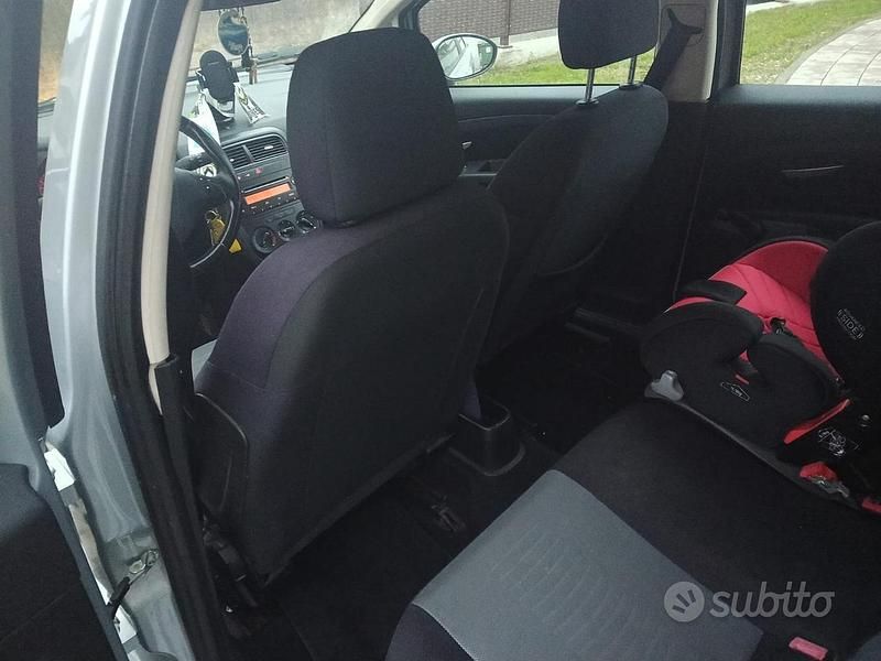 Usata Fiat Grande Punto 2010 Grigio Utilitaria