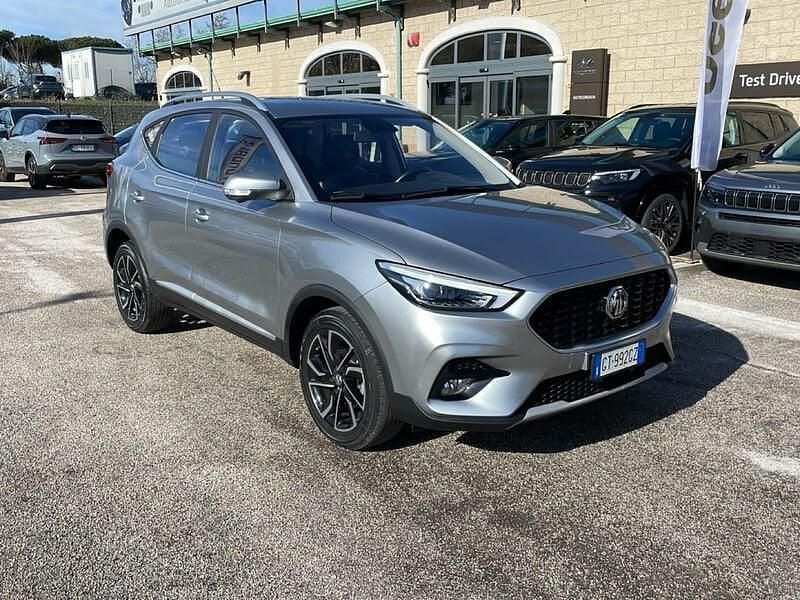 Usata MG ZS Luxury 106 CV (77 kW) 2024 Grigio SUV