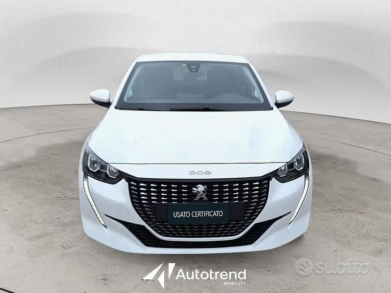 Usata Peugeot 208 Active 101 CV (74 kW) 2021 Bianco Utilitaria