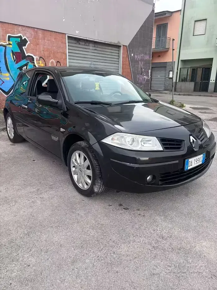 Usata Renault Mégane II 106 CV (77 kW) 2006 Nero Berlina