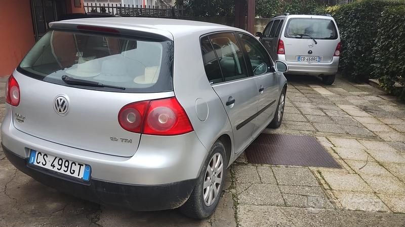 Usata VW Golf IV 2005 Grigio Berlina