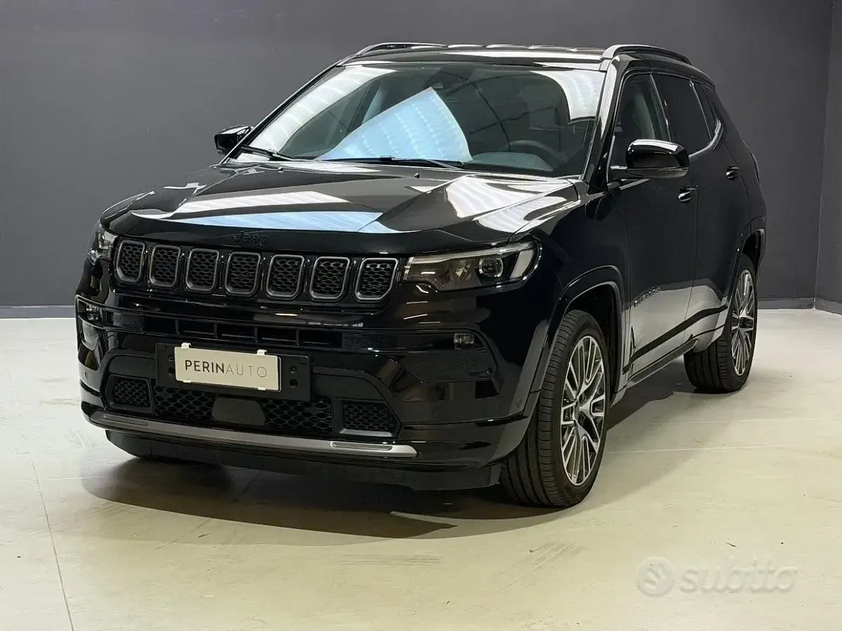 Usata Jeep Compass Summit 131 CV (96 kW) 2025 Nero SUV