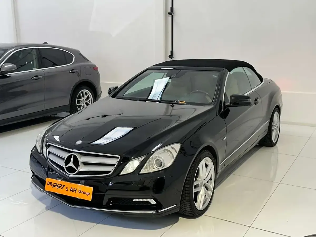 Usata Mercedes E350 Executive 231 CV (169 kW) 2012 Nero Cabrio
