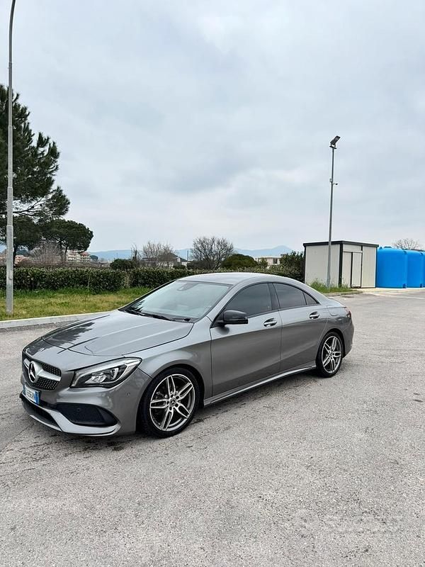 Usata Mercedes CLA200 Premium 136 CV (100 kW) 2018 Grigio Berlina