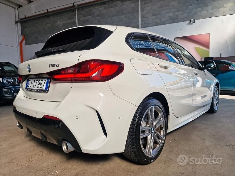 Usata BMW 118 Sport Line 150 CV (110 kW) 2020 Bianco Utilitaria