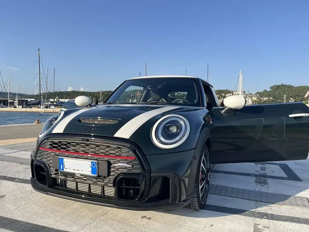 Usata Mini John Cooper Works 231 CV (169 kW) 2023 Verde Utilitaria