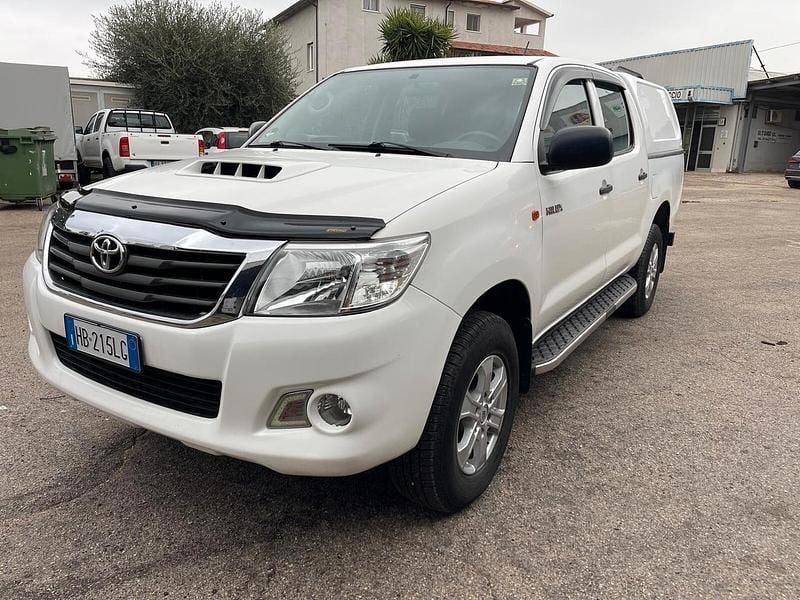 Usata Toyota HiLux 144 CV (105 kW) 2013 Bianco Pick-up