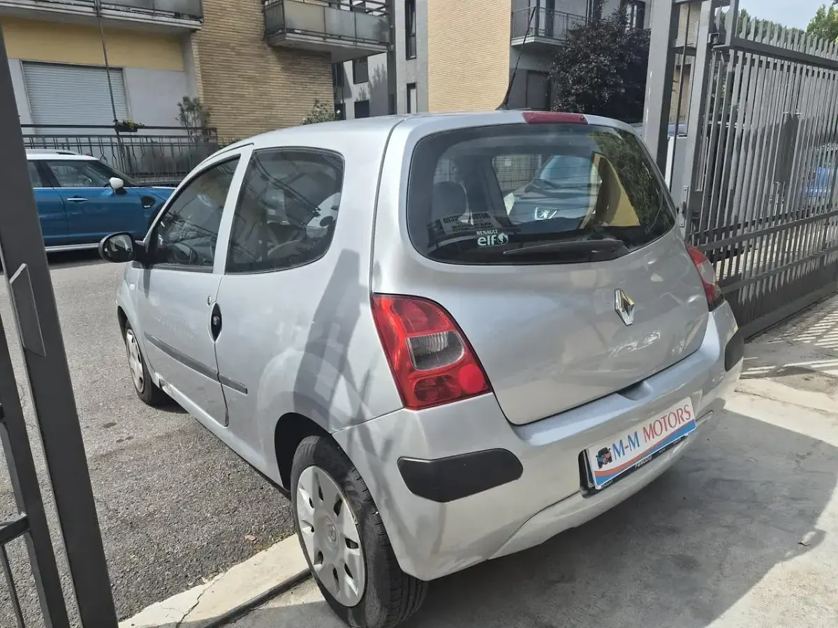 Usata Renault Twingo Dynamique 58 CV (42 kW) 2007 Argento Utilitaria