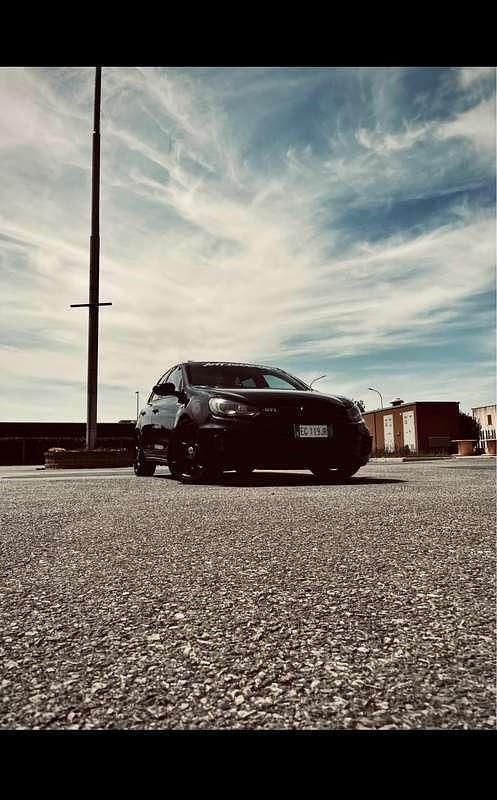 Usata VW Golf VI GTI 211 CV (155 kW) 2009 Nero Utilitaria