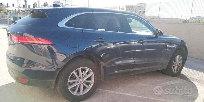 Usata Jaguar F-Pace 250 CV (183 kW) 2019 Blu SUV