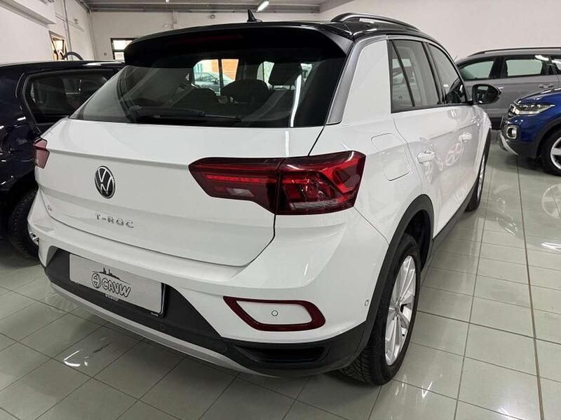 Usata VW T-Roc Life 110 CV (80 kW) 2022 Bianco SUV