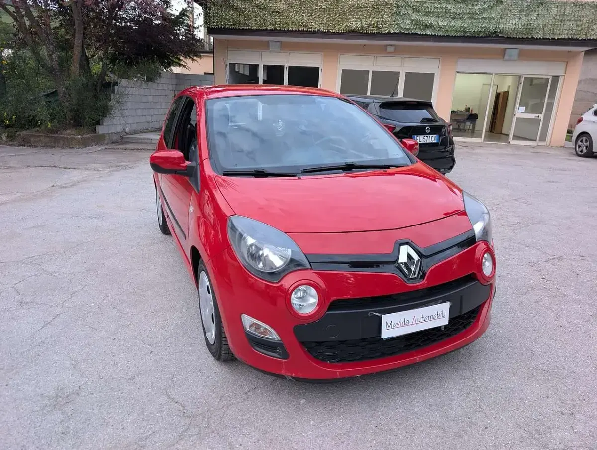Usata Renault Twingo 75 CV (55 kW) 2013 Rosso Utilitaria