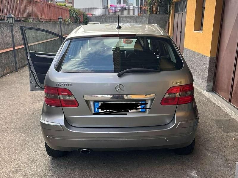 Usata Mercedes B200 Chrome 140 CV (102 kW) 2008 Argento Monovolume