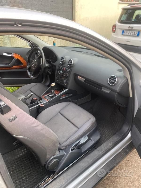 Usata Audi A3 105 CV (77 kW) 2005 Utilitaria