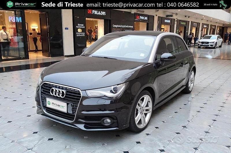 Nero Usata 2011 Audi A1 Ambition Due volumi | 6800 € (Ottimo prezzo) - Immagine 1/4