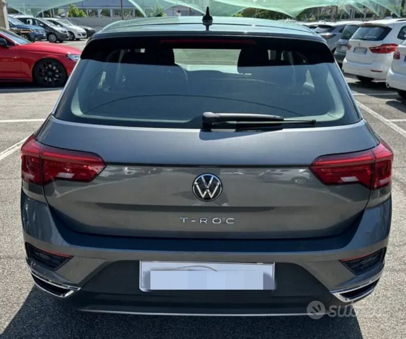 Usata VW T-Roc 116 CV (85 kW) 2019 Grigio SUV