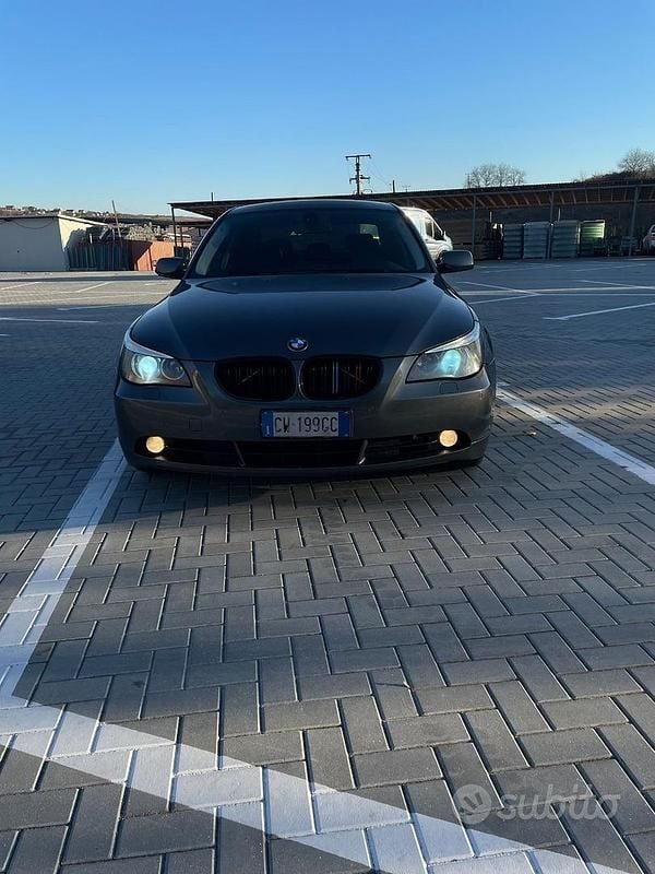 Usata BMW 525 177 CV (130 kW) 2005 Grigio Berlina