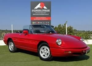 Usata Alfa Romeo Spider 107 CV (78 kW) 1992 Rosso Cabrio