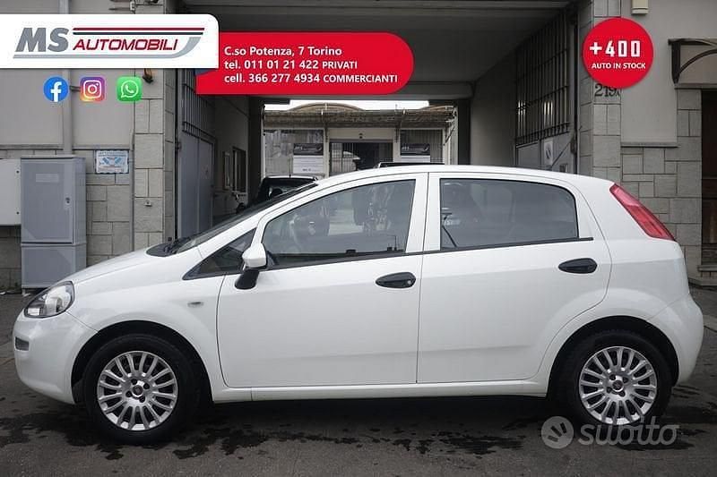 Usata Fiat Punto Street 78 CV (57 kW) 2017 Bianco Utilitaria