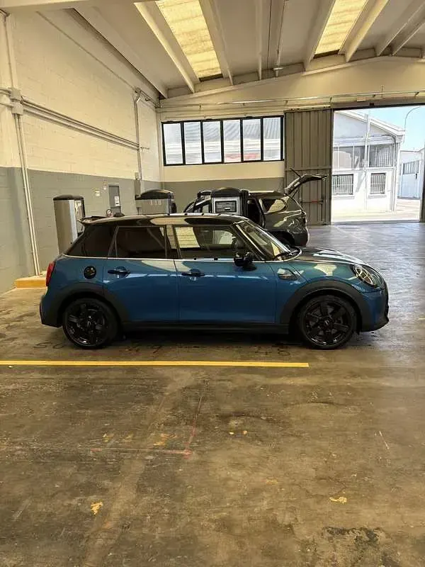 Usata Mini Cooper S Classic 178 CV (130 kW) 2021 Blu Utilitaria