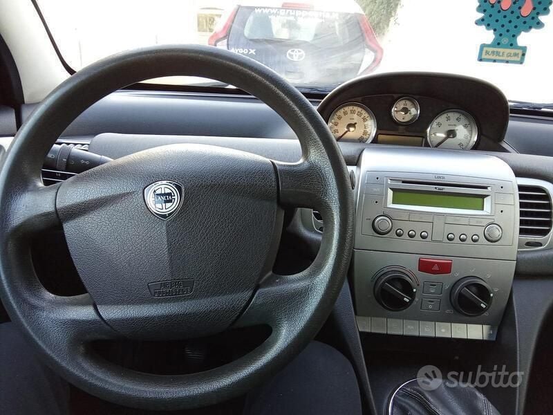Usata 2008 Lancia Ypsilon Due volumi | 2000 € (Ottimo prezzo) - Immagine 1/4