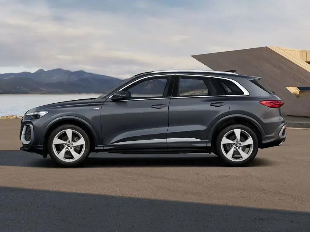 Nuova Audi Q5 S-Line 204 CV (150 kW) 2026 Grigio tambora metallico SUV