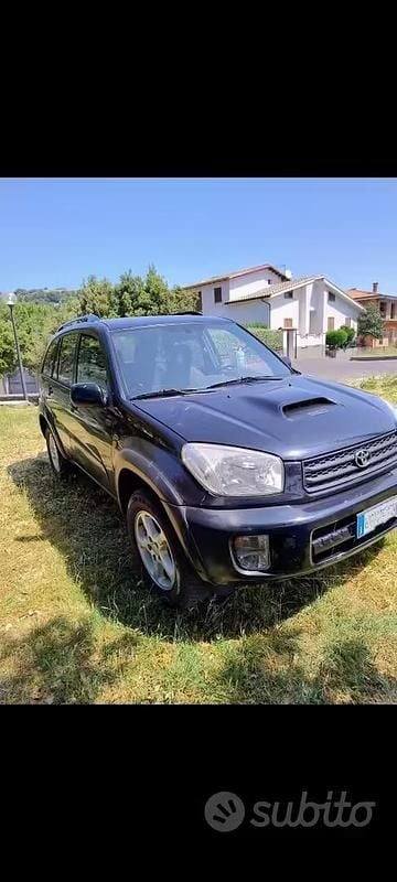 Usata Toyota RAV4 116 CV (85 kW) 2003 Nero SUV