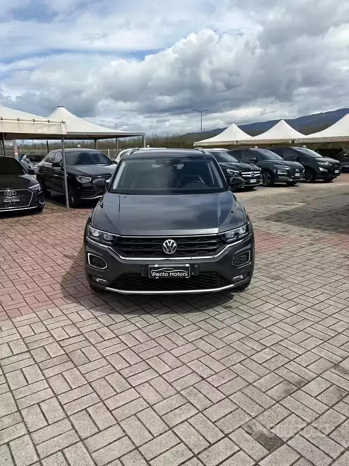 Usata VW T-Roc Advance 116 CV (85 kW) 2019 Grigio SUV