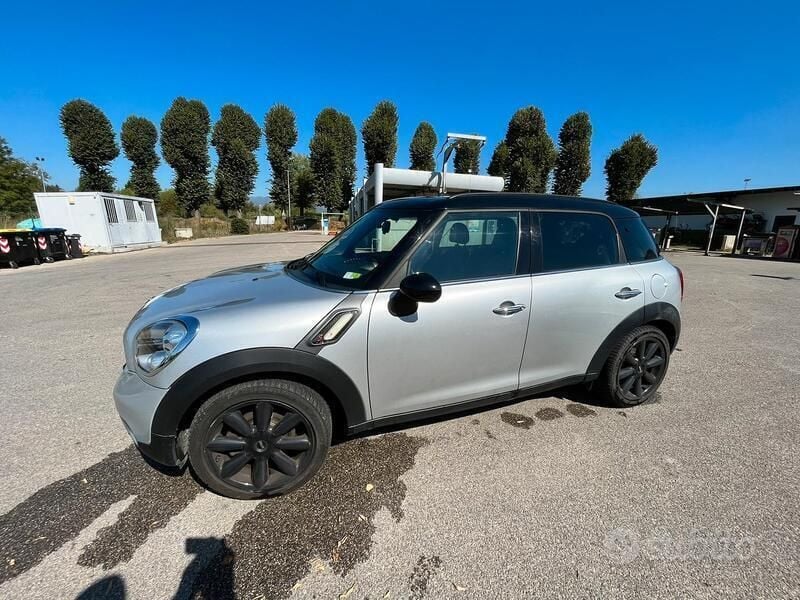 Usata 2011 Mini Cooper SD Due volumi | 8500 € (Buon prezzo) - Immagine 1/4