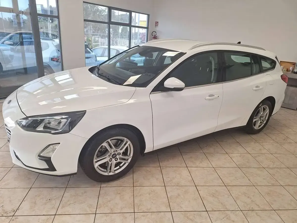 Usata Ford Focus Business Edition 95 CV (69 kW) 2021 Bianco Station wagon
