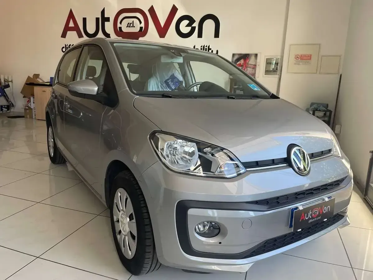 Usata VW up! Highline 68 CV (50 kW) 2017 Grigio medio met Utilitaria