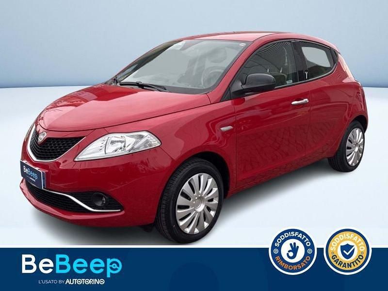 Rosso pastello Usata 2017 Lancia Ypsilon Platinum Due volumi | 10.900 € (Buon prezzo) - Immagine 1/3