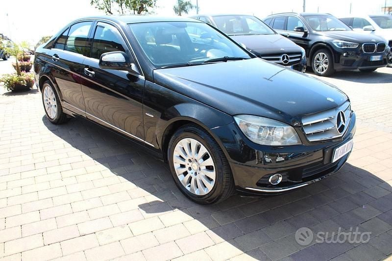 Usata Mercedes C220 170 CV (125 kW) 2007 Nero Berlina