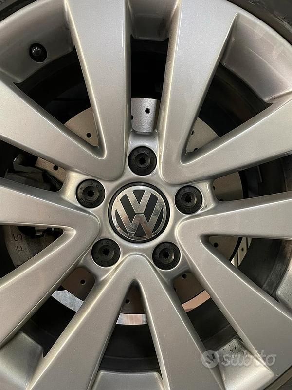 Usata VW Golf VI Highline 105 CV (77 kW) 2011 Grigio Utilitaria