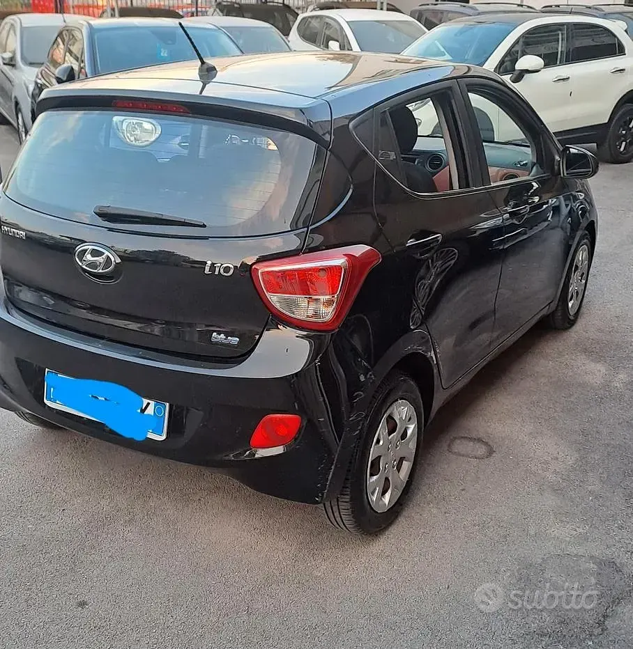 Usata Hyundai i10 69 CV (50 kW) 2016 Nero Utilitaria